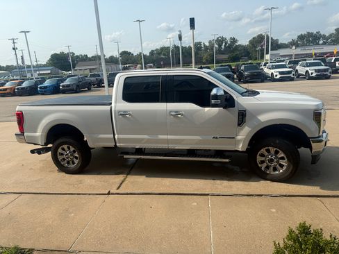 Used 2019 Ford F250 Lariat w/ Chrome Package AWD/4WD image 11