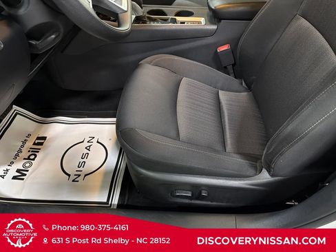 Certified 2025 Nissan Altima 2.5 SV AWD/4WD image 12