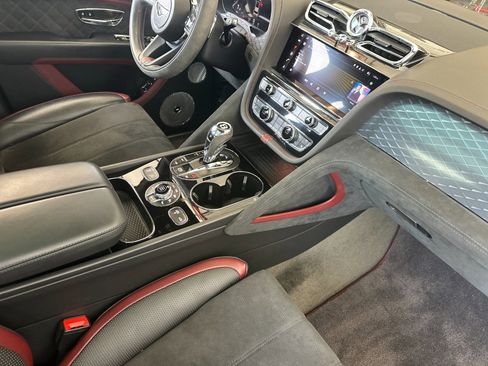 Certified 2022 Bentley Bentayga Speed AWD/4WD image 2