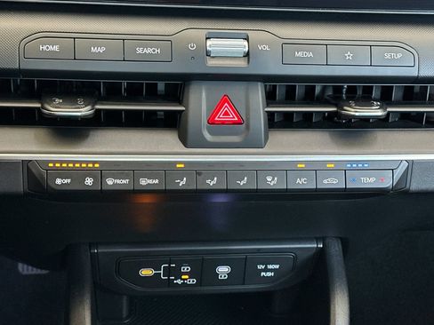 Certified 2025 Kia K4 FWD image 21