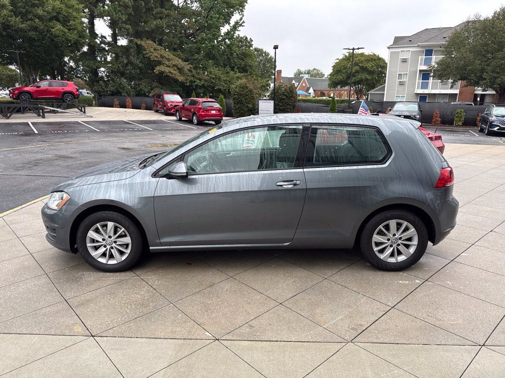 Used 2015 Volkswagen Golf S FWD image 4