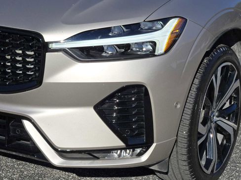 Used 2025 Volvo XC60 B5 Ultra w/ Protection Package Premier image 9