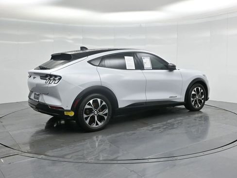 Used 2022 Ford Mustang Mach-E Premium image 28