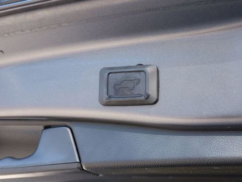 Used 2020 Toyota RAV4 XSE image 5