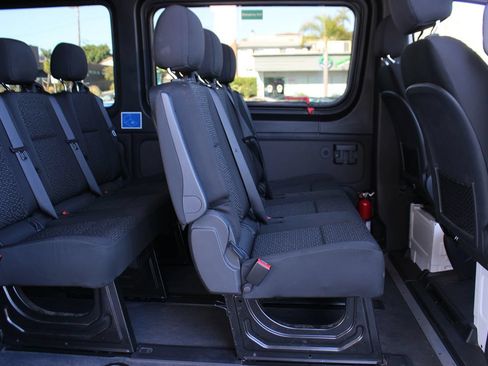 Used 2019 Mercedes-Benz Sprinter 2500 image 13