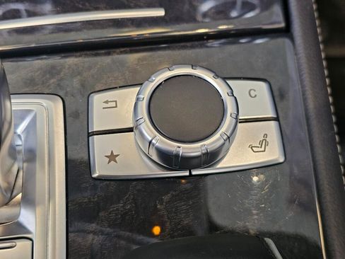 Used 2019 Mercedes-Benz SL 550 image 33