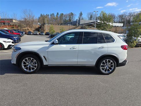 Certified 2023 BMW X5 xDrive40i w/ Premium Package image 8