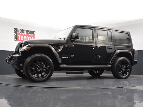 Used 2021 Jeep Wrangler Unlimited Sahara image 29