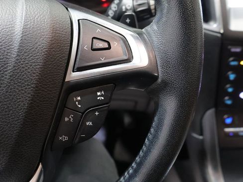 Used 2019 Ford Edge Titanium w/ Equipment Group 301A AWD/4WD image 40
