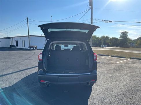 Certified 2025 Subaru Ascent Premium w/ Premium Package image 16