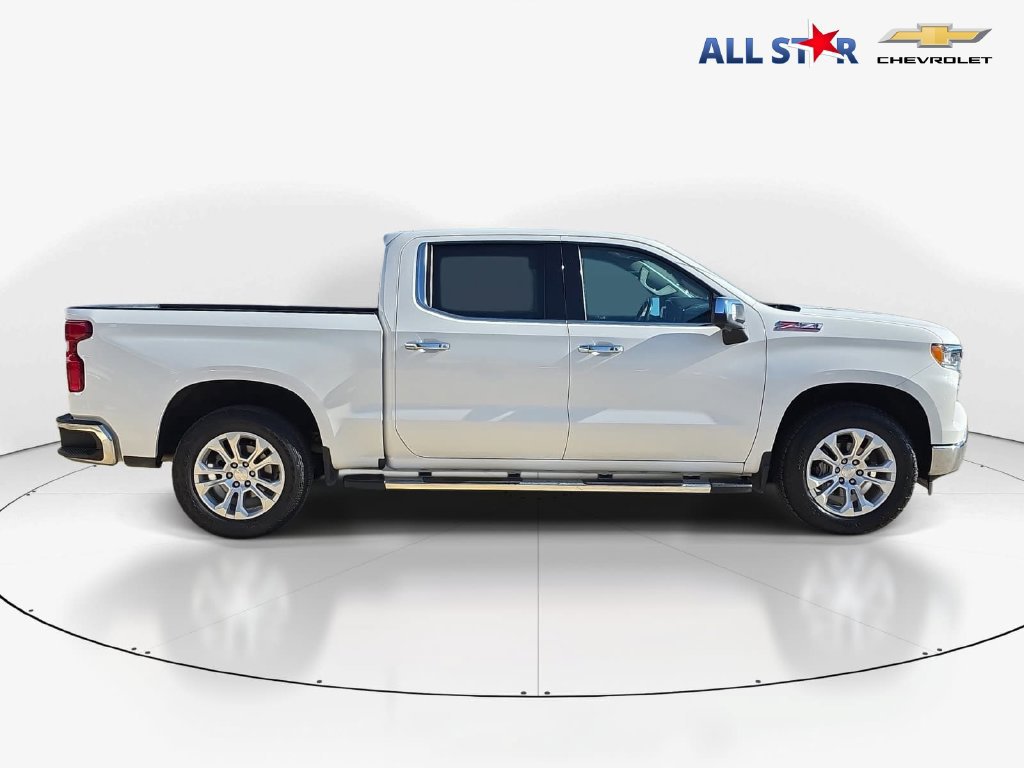 Used 2022 Chevrolet Silverado 1500 LTZ AWD/4WD image 2