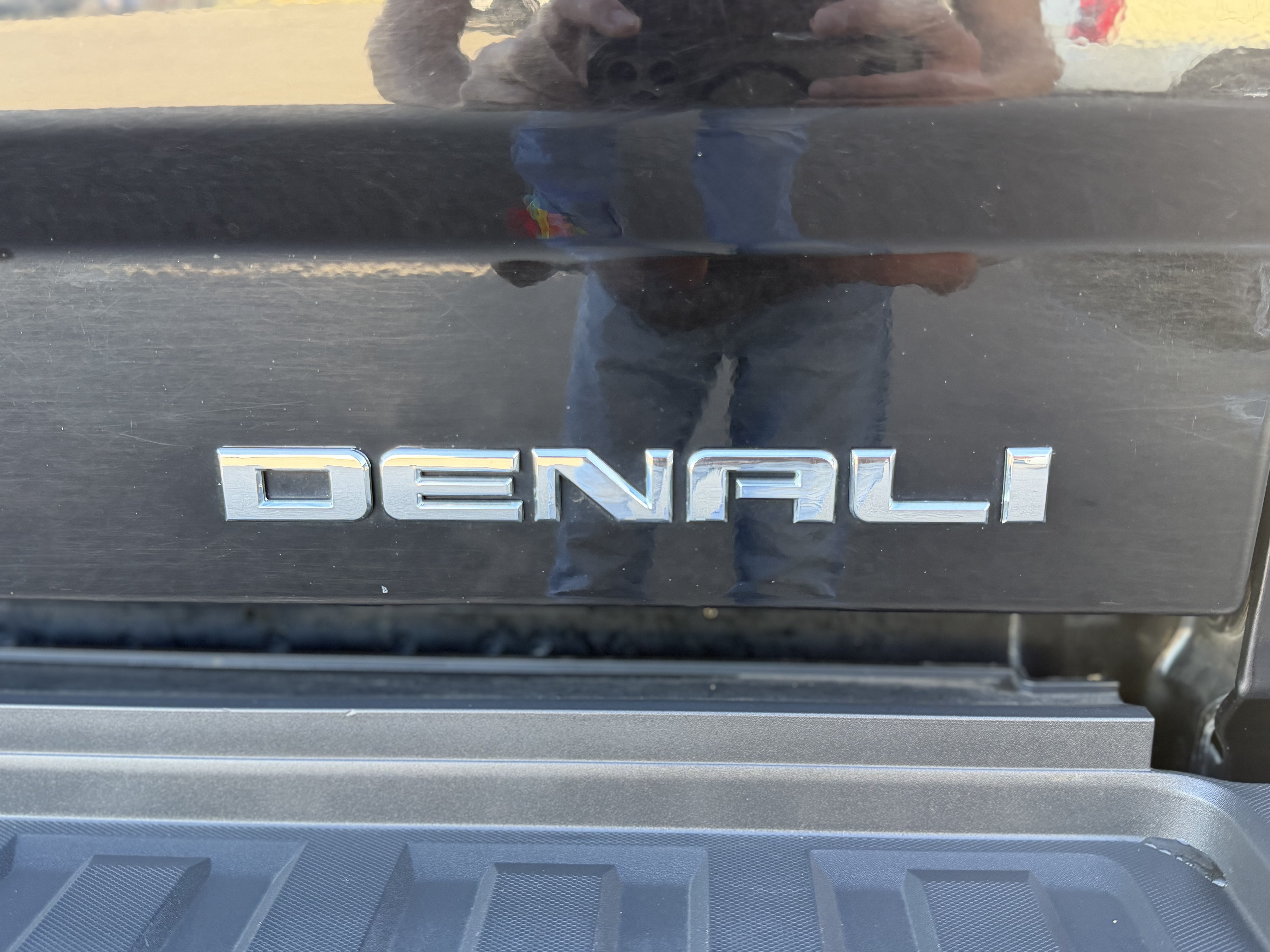 Used 2016 GMC Sierra 2500 Denali w/ Duramax Plus Package AWD/4WD image 19