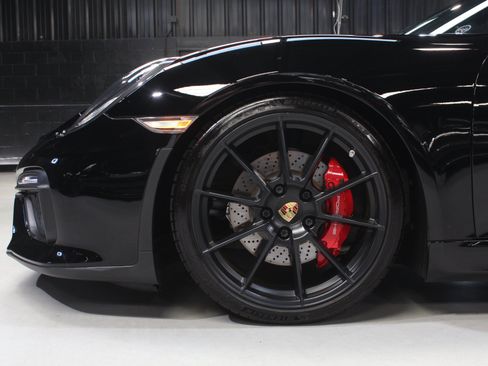 Used 2016 Porsche Boxster Spyder RWD image 39