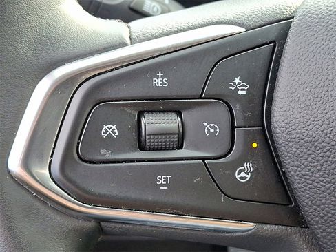 Used 2025 Chevrolet Trax ACTIV w/ Driver Confidence Package image 23