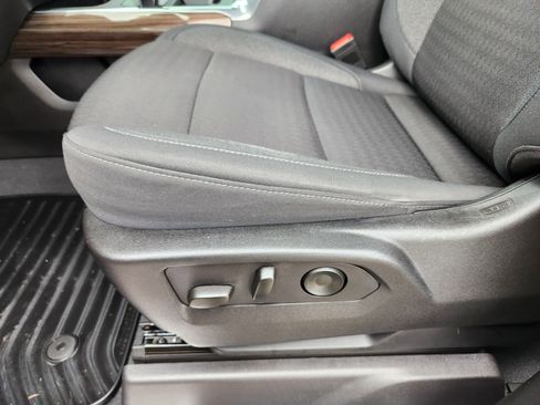 Certified 2024 Chevrolet Silverado 1500 LT image 24