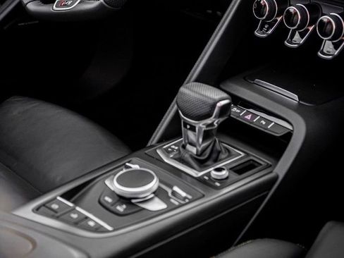 Used 2021 Audi R8 V10 w/ Premium Package image 13