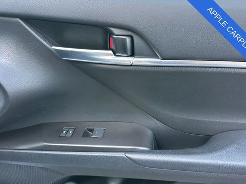 Used 2024 Toyota Camry SE image 18