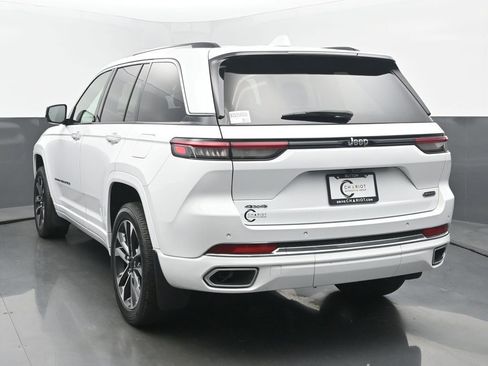 Used 2023 Jeep Grand Cherokee Overland image 4