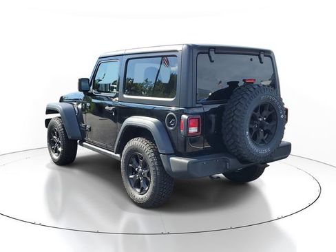 Used 2022 Jeep Wrangler Sport AWD/4WD image 4