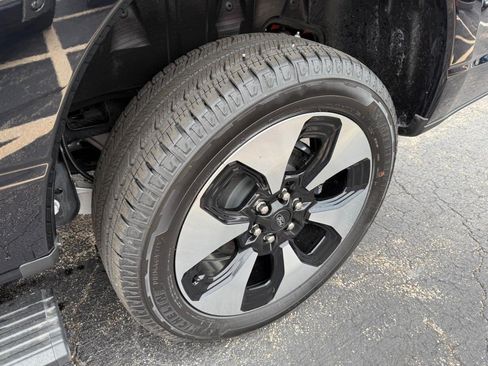 New 2025 Ford F150 Lightning Platinum AWD/4WD image 17