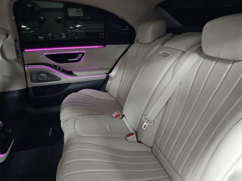 Used 2022 Mercedes-Benz S 500 S 500 image 8