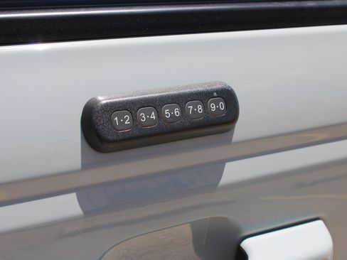 Used 2021 Ford Bronco First Edition AWD/4WD image 12