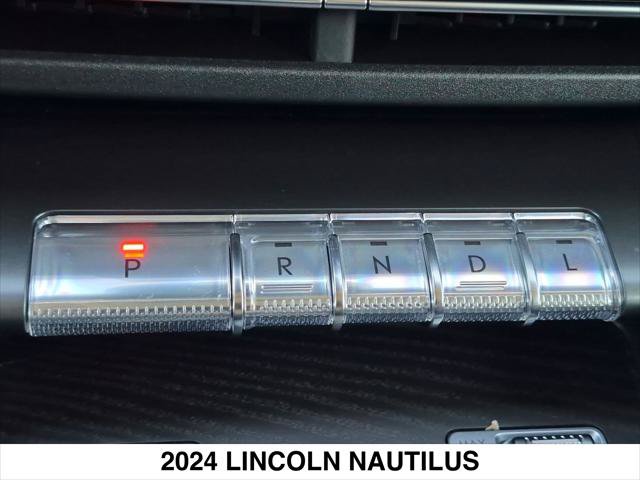Certified 2024 Lincoln Nautilus Reserve AWD/4WD image 20
