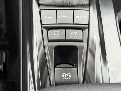 Used 2025 Toyota Camry LE FWD image 15