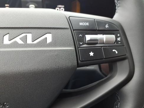 New 2026 Kia Sportage EX w/ EX Panorama Roof Package FWD image 25