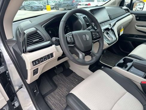 New 2026 Honda Odyssey Elite image 9