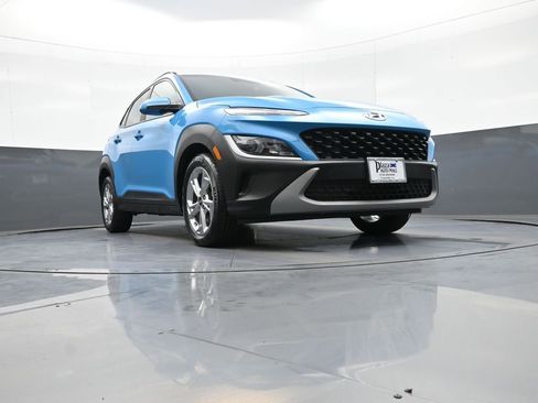 Certified 2023 Hyundai Kona SEL w/ Cargo Package AWD/4WD image 27