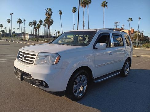 Used 2015 Honda Pilot Touring image 3