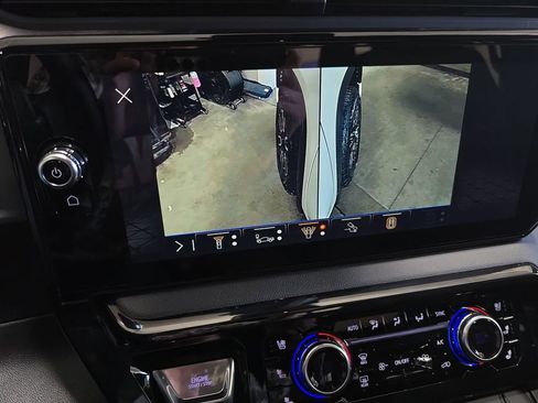 New 2026 GMC Sierra 1500 AT4 w/ AT4 Premium Package AWD/4WD image 25