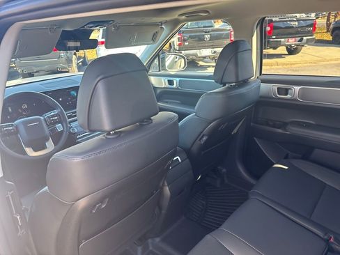 Used 2025 Hyundai Santa Fe XRT image 9