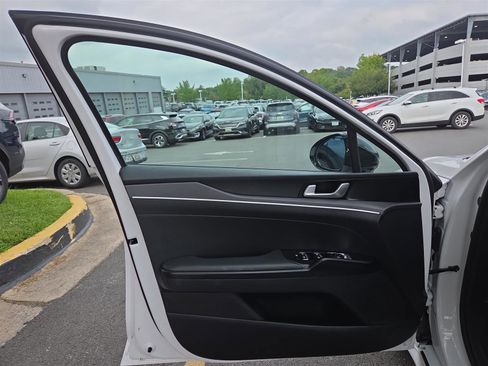 Used 2021 Kia K5 GT-Line image 11