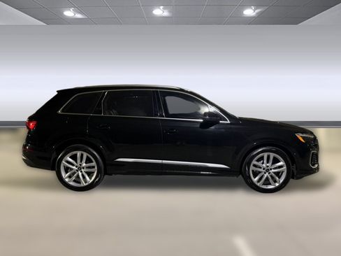 Used 2025 Audi Q7 3.0T Premium Plus w/ Premium Plus Package AWD/4WD image 7
