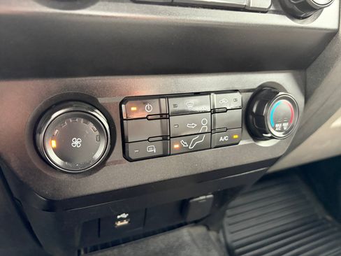 Used 2020 Ford F250 XL w/ Power Equipment Group AWD/4WD image 16