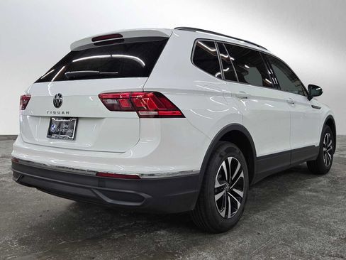 Used 2024 Volkswagen Tiguan S FWD image 3