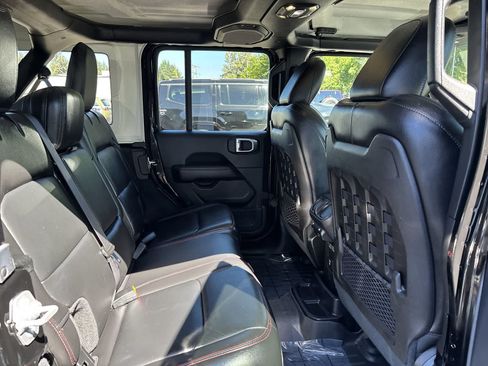 Used 2019 Jeep Wrangler Unlimited Rubicon AWD/4WD image 6