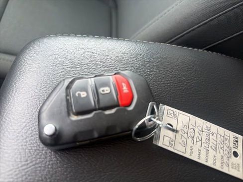 Used 2021 Jeep Wrangler Unlimited Sahara image 29