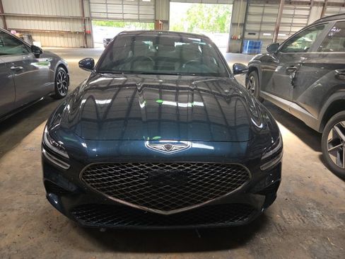 Used 2025 Genesis G70 2.5T RWD image 7