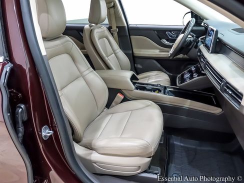 Used 2021 Lincoln Corsair AWD w/ Equipment Group 101A image 34