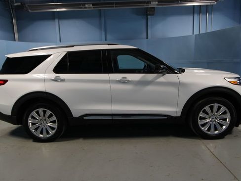 Used 2023 Ford Explorer Limited w/ Limited Technology Package image 40
