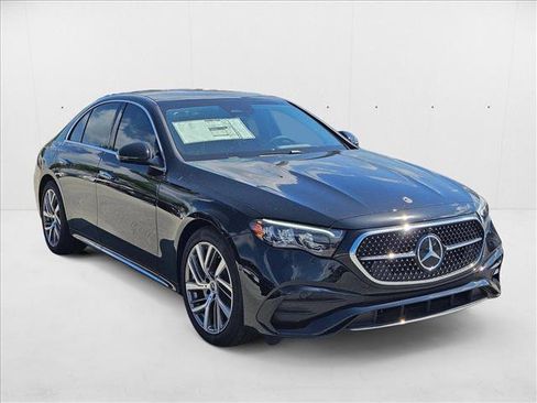 New 2025 Mercedes-Benz E 350 4MATIC Sedan image 6