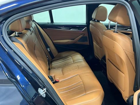 Used 2020 BMW 530e xDrive w/ Premium Package AWD/4WD image 34