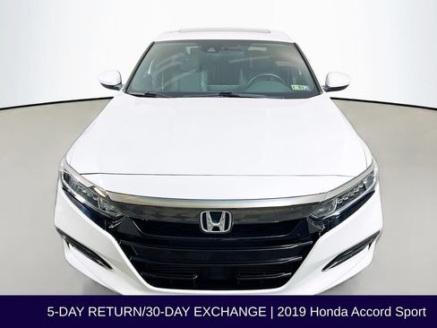 Used 2019 Honda Accord Sport image 2