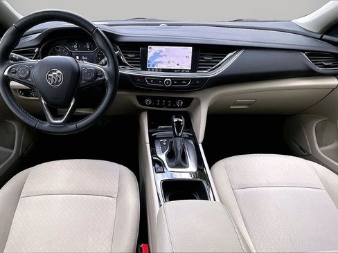 Used 2019 Buick Regal Preferred w/ Sights and Sounds Package image 16
