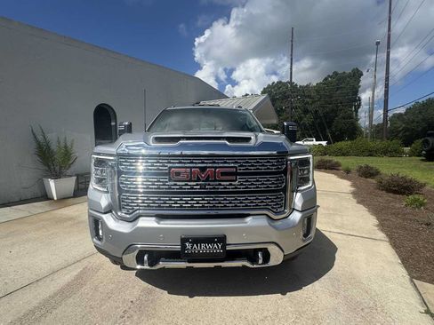 Used 2021 GMC Sierra 2500 Denali w/ Denali Ultimate Package AWD/4WD image 3