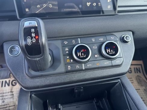 Used 2023 Land Rover Defender 110 X-Dynamic SE image 19