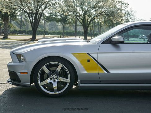 Used 2014 Ford Mustang GT Premium image 4